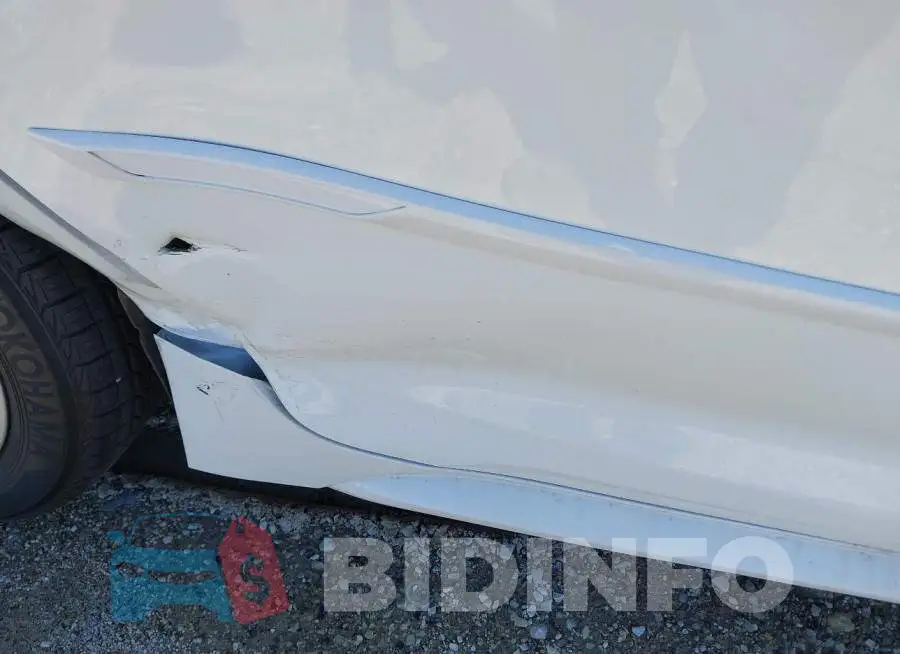 JTDBCMFE5T3116985 Photo# 6