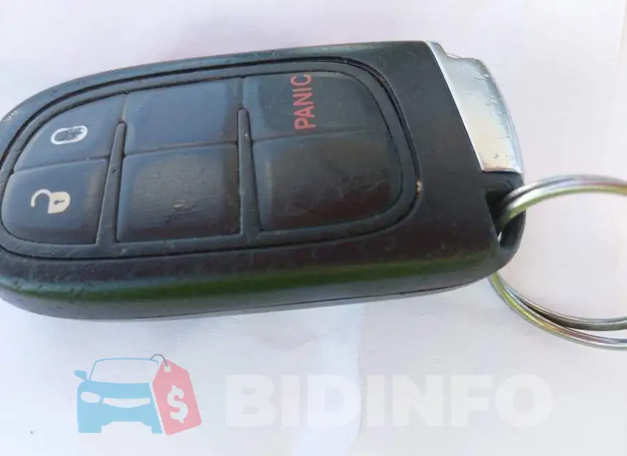 1C4PJLLB0KD160014 Photo# 11