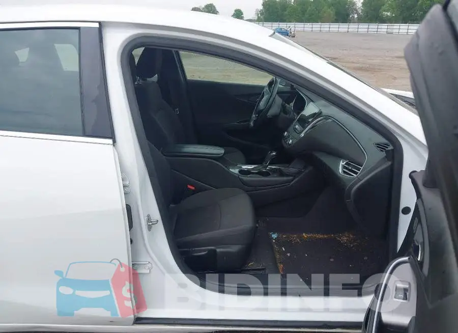 1G1ZD5ST8JF277177 Photo# 5
