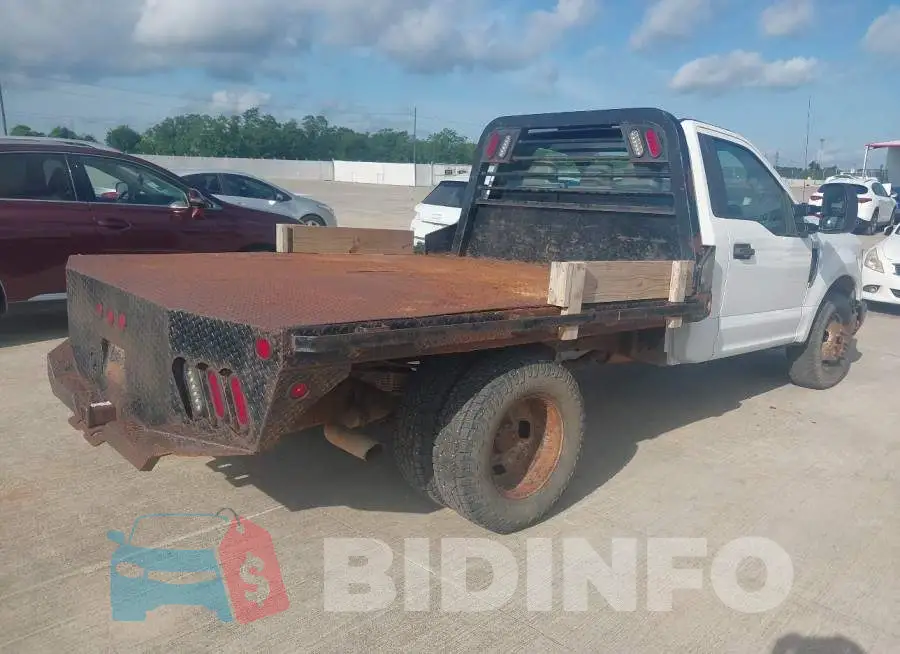 1FDRF3G60JEC25844 Photo# 4