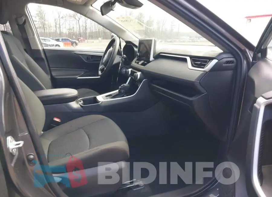 2T3G1RFV6RC486021 Photo# 5