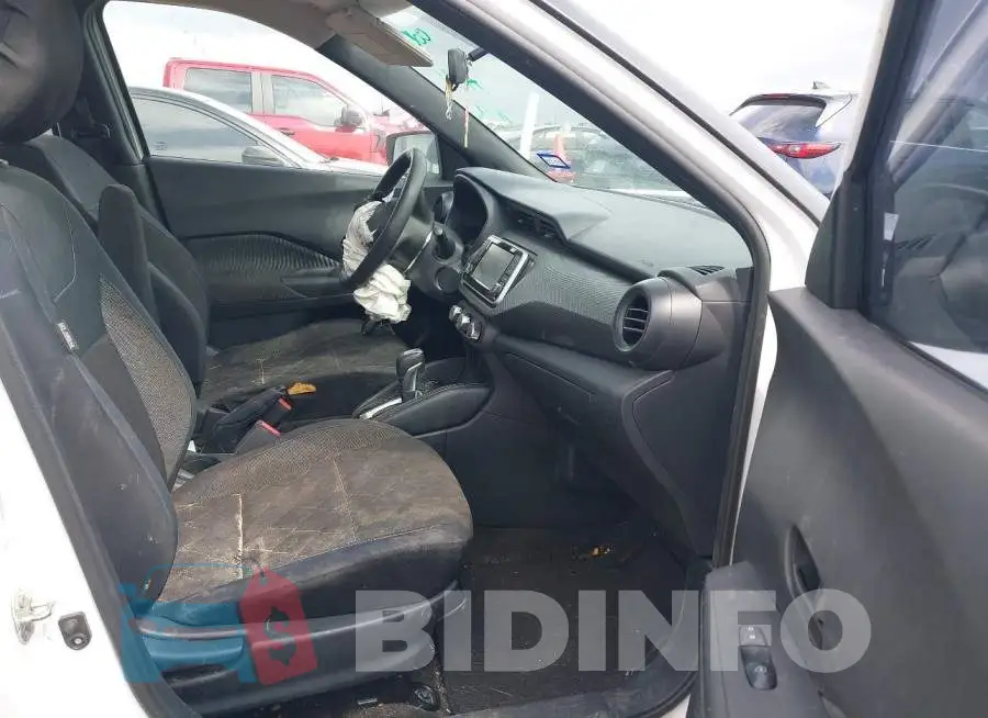 3N1CP5CU9JL531337 Photo# 5