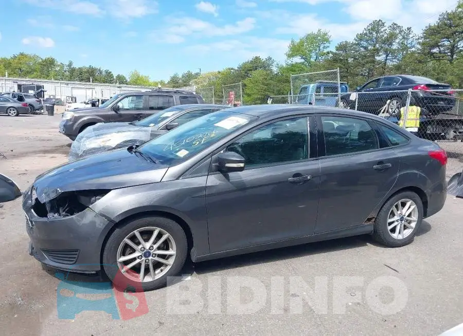 1FADP3F22GL240494 Photo# 15