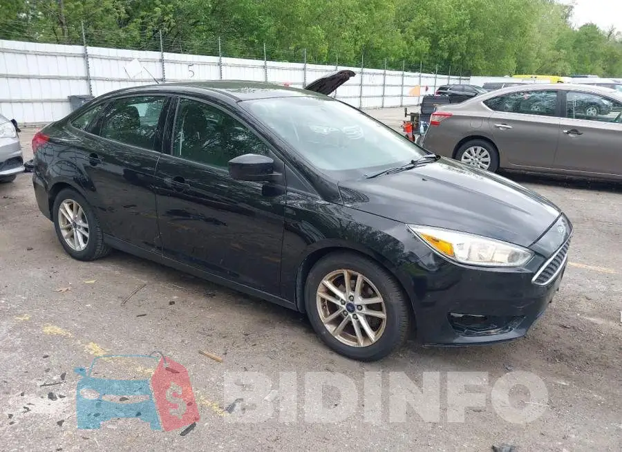 1FADP3F22JL301110 Photo# 1