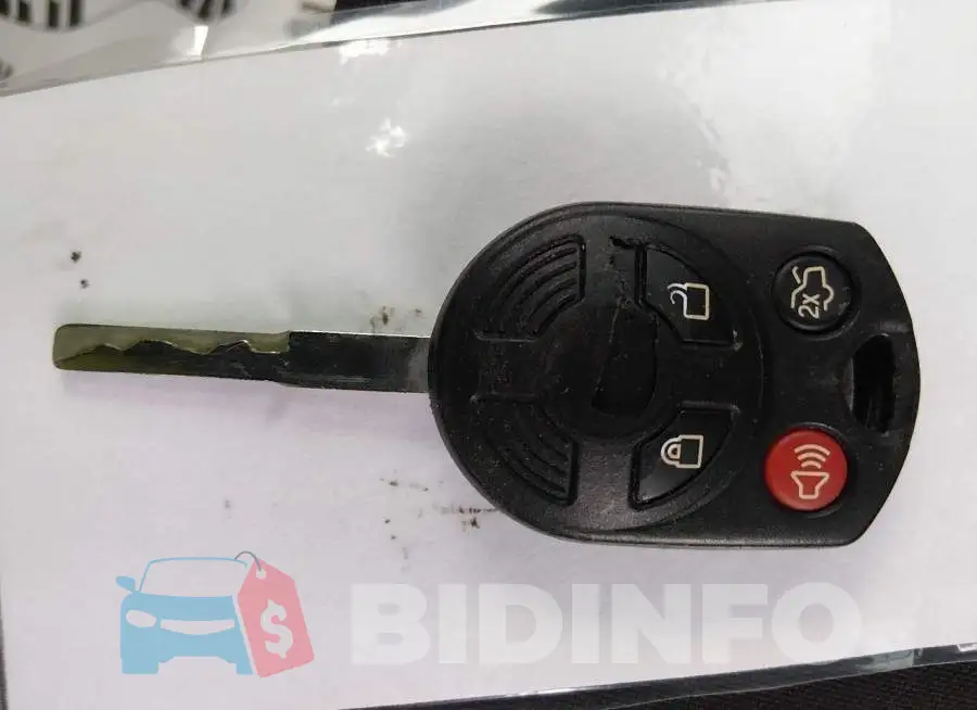 1FADP3M22HL332323 Photo# 11