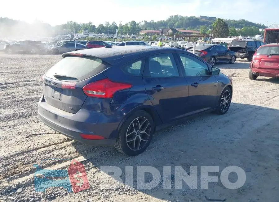 1FADP3M2XHL323885 Photo# 4