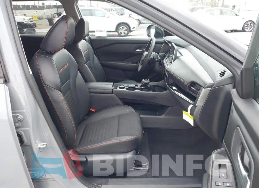 5N1BT3BB4TC728869 Photo# 5
