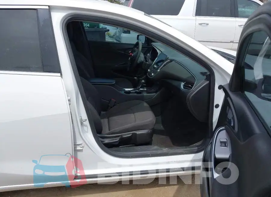 1G1ZD5ST0LF043408 Photo# 5