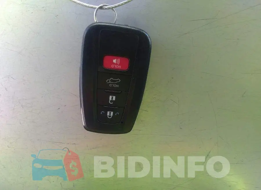 2T3C1RFV1MW116813 Photo# 11