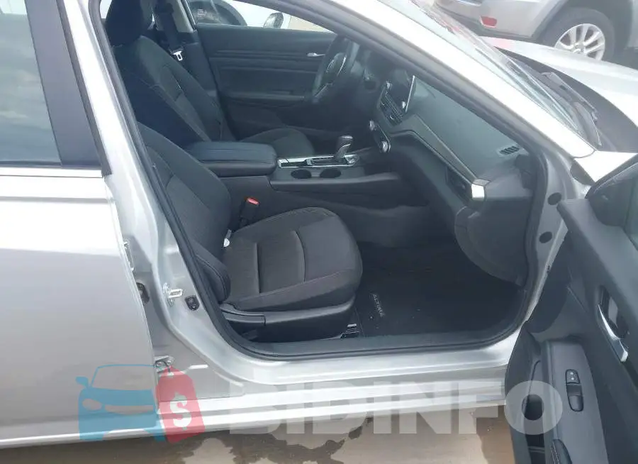 1N4BL4DVXSN380618 Photo# 5