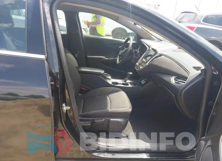 1G1ZD5ST9LF093868 Photo# 5