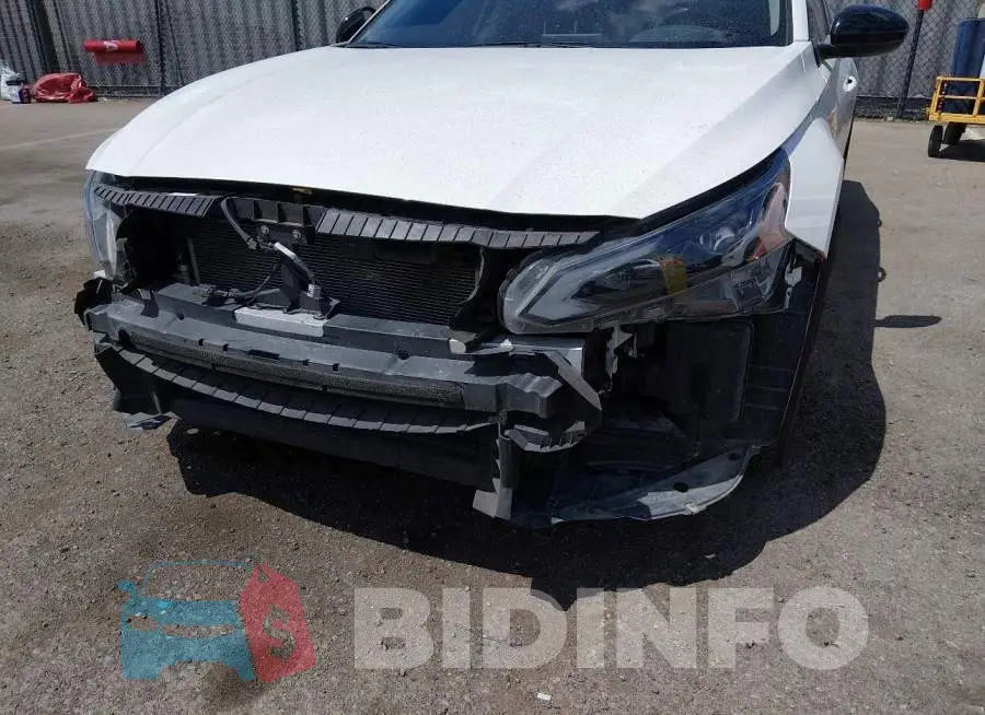 1N4BL4CV1PN302544 Photo# 6