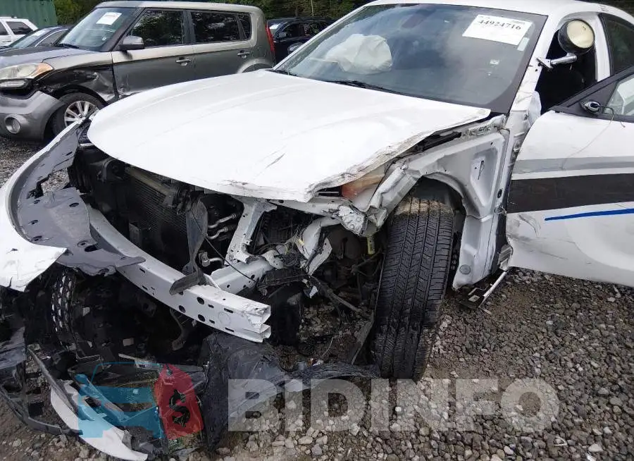 2C3CDXAT6PH533533 Photo# 6