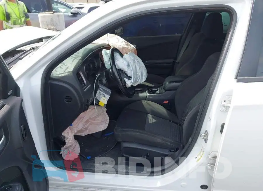 2C3CDXHG1LH180444 Photo# 5