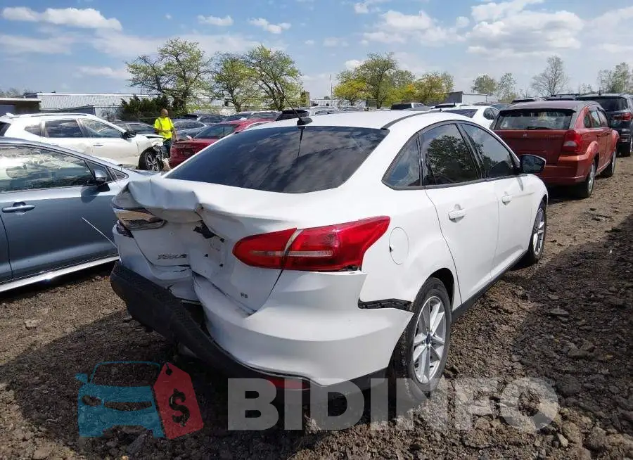 1FADP3F27JL246007 Photo# 4