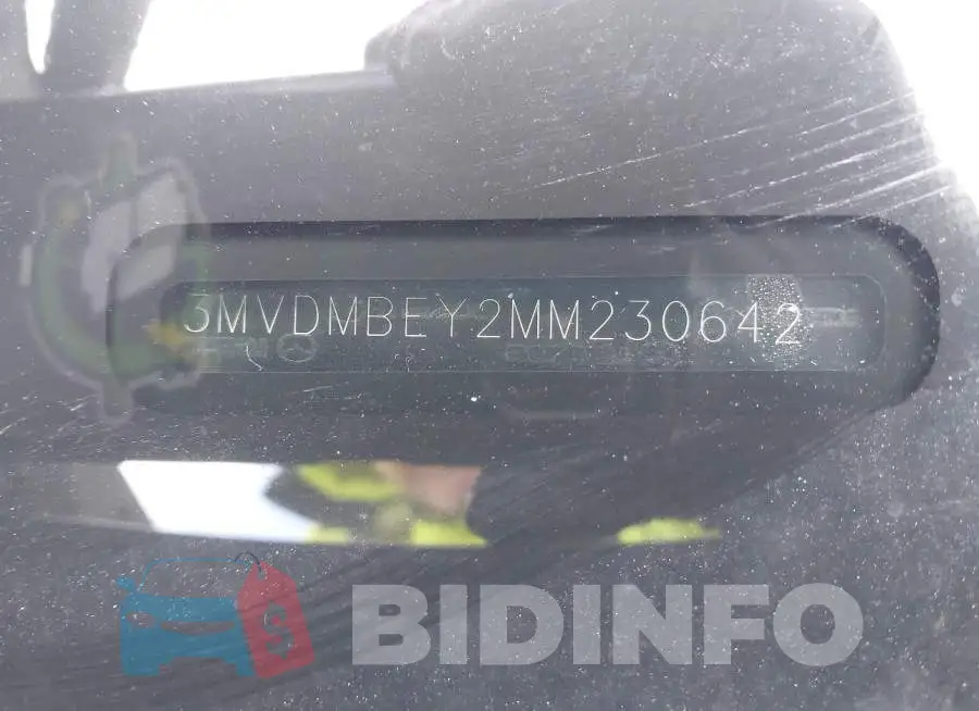 3MVDMBEY2MM230642 Photo# 9