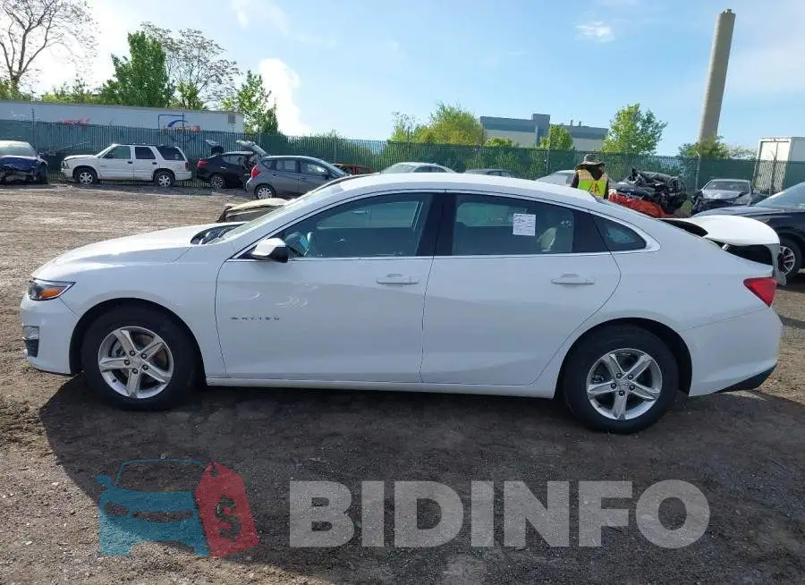 1G1ZD5ST2RF132888 Photo# 14