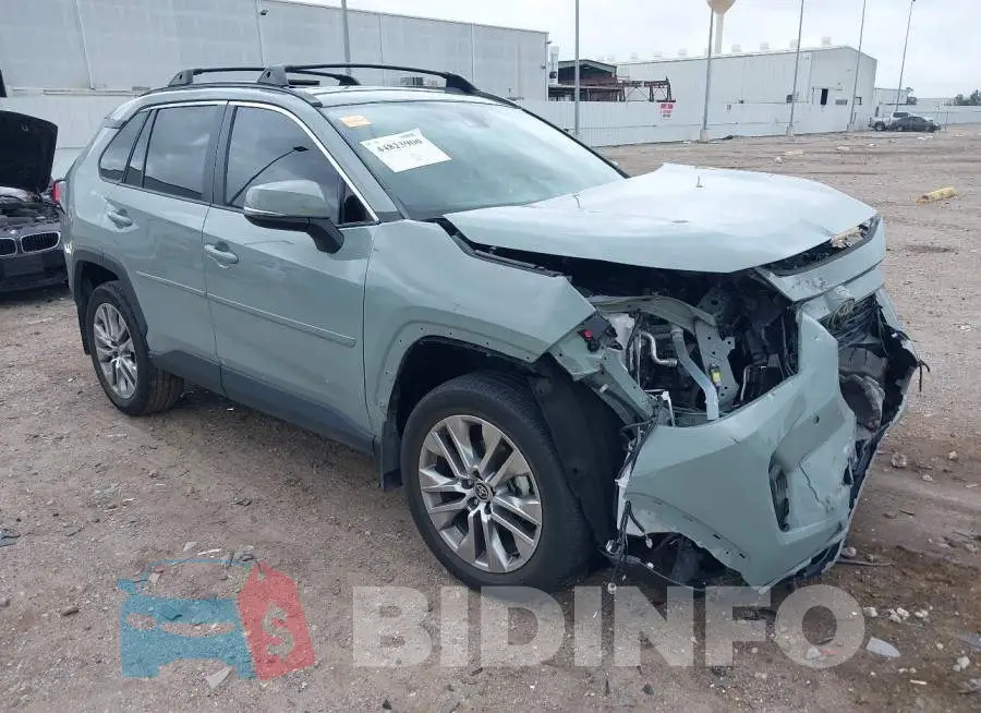 2T3C1RFV8NW223276 Photo# 1