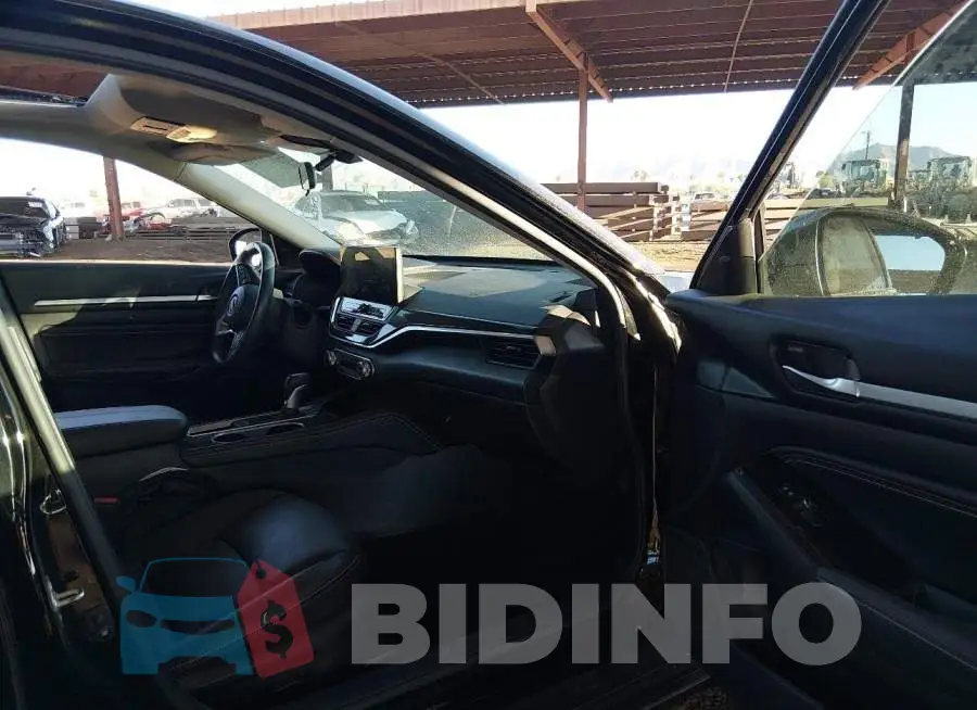 1N4BL4CV4PN386472 Photo# 5