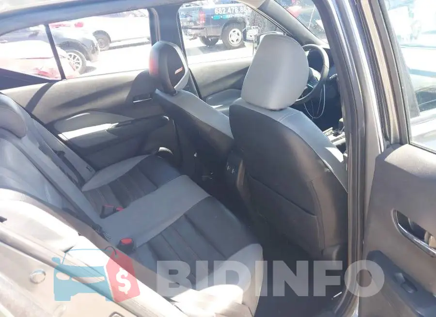 3N1CP5DV4PL533044 Photo# 8