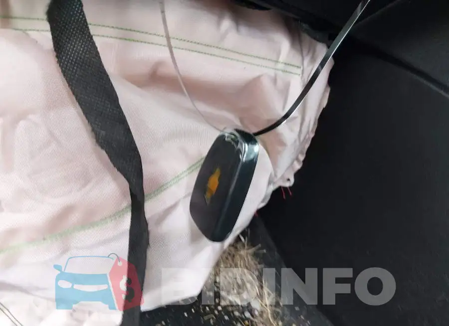 1G1BE5SM5H7158708 Photo# 11