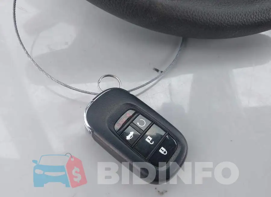 1HGCY1F32RA037041 Photo# 11