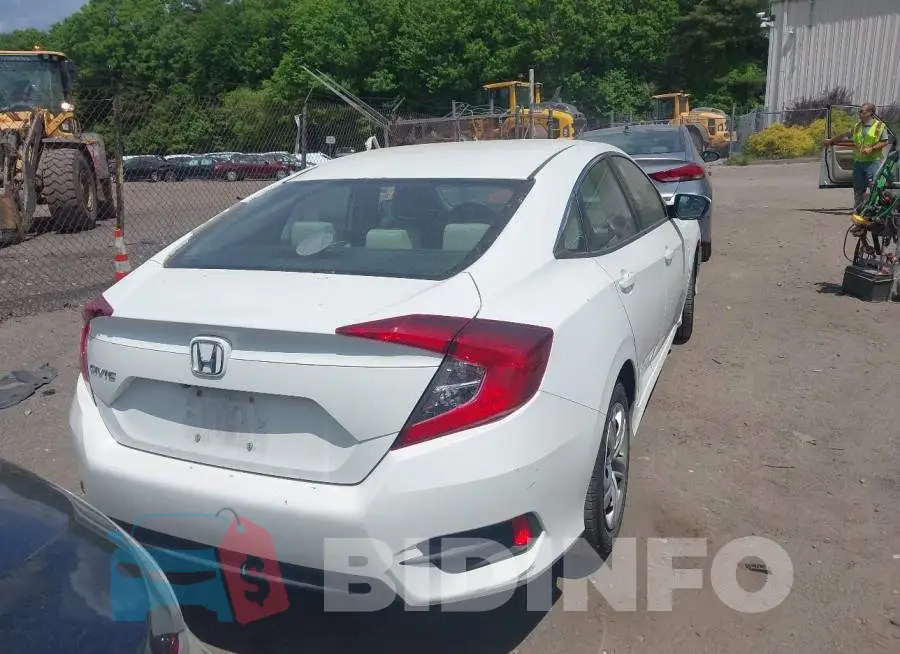 19XFC2F57GE204537 Photo# 4