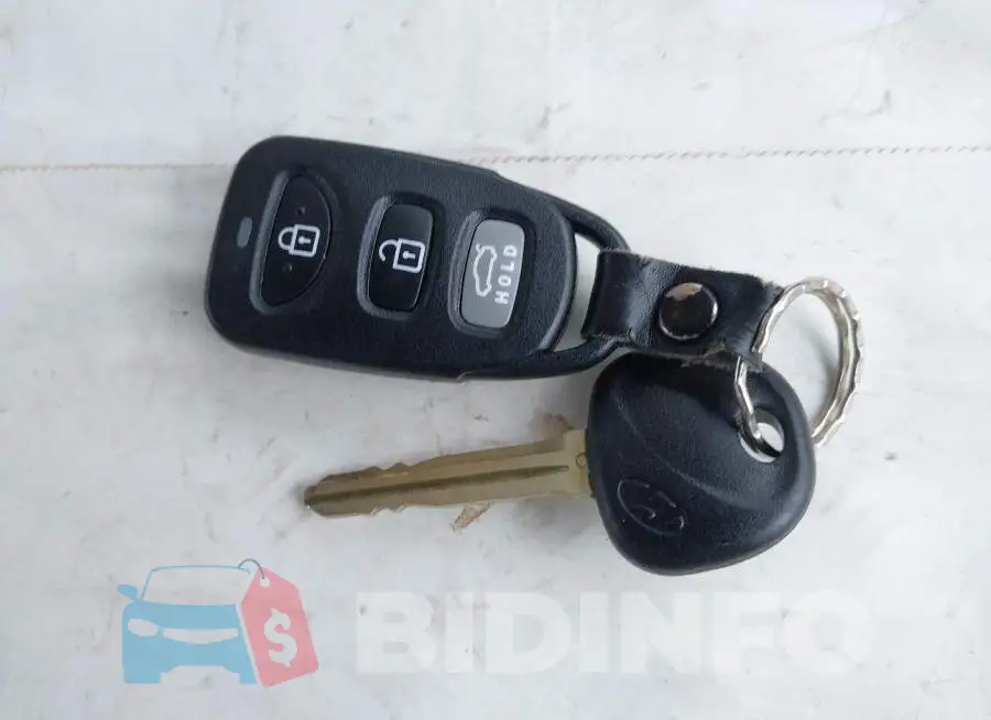 KMHD74LF0JU477537 Photo# 11