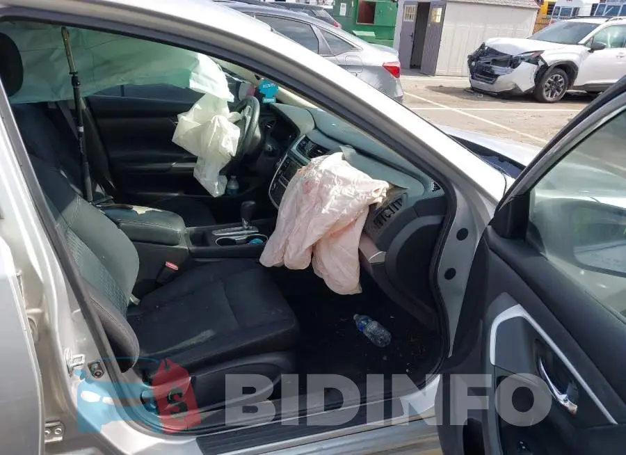 1N4AL3AP7JC237597 Photo# 5
