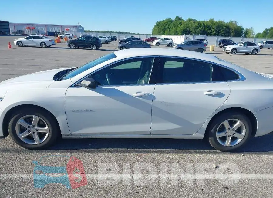 1G1ZC5ST5LF152188 Photo# 15