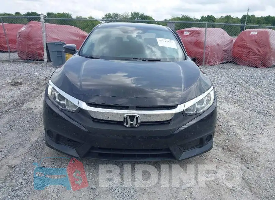 19XFC2F87HE007749 Photo# 12