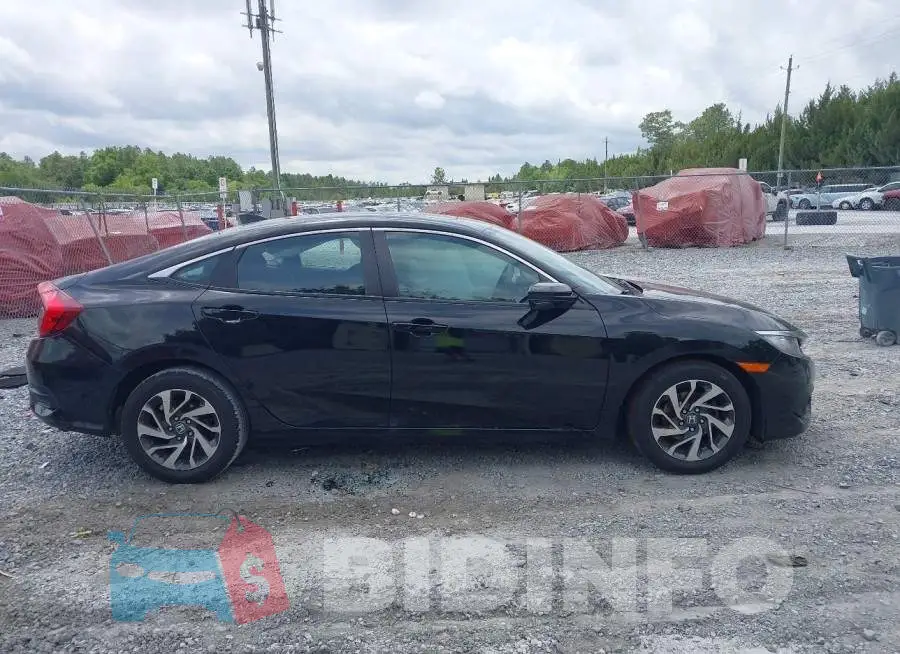 19XFC2F87HE007749 Photo# 13