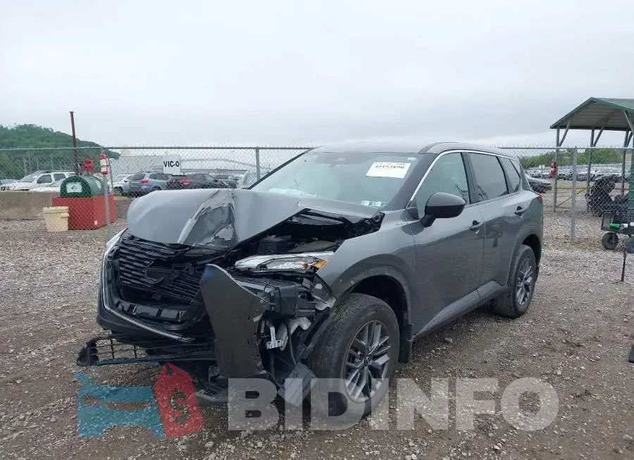 5N1BT3AB2PC938748 Photo# 2