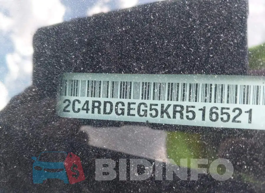 2C4RDGEG5KR516521 Photo# 9