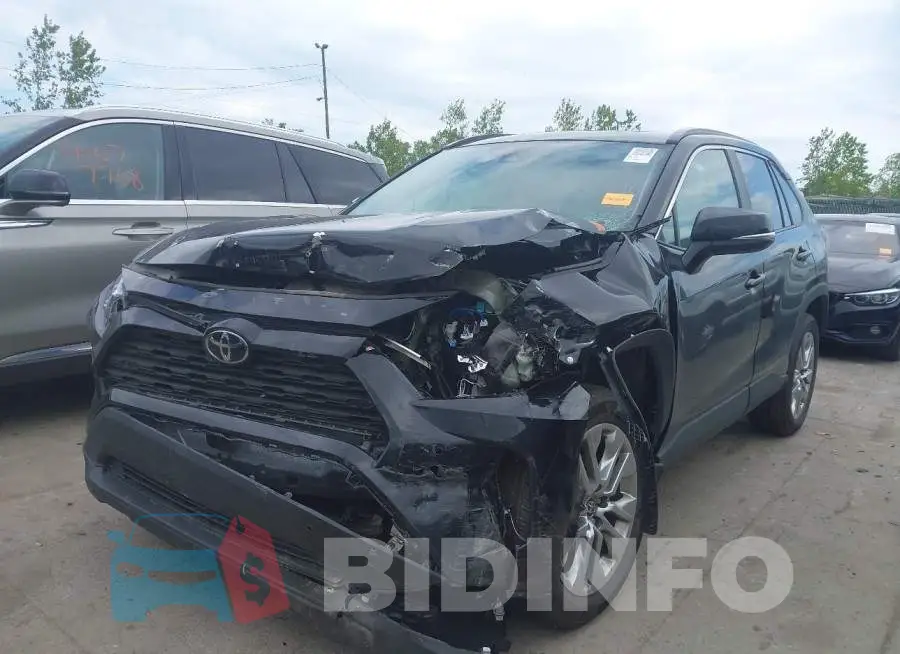 2T3A1RFV4SW629607 Photo# 2