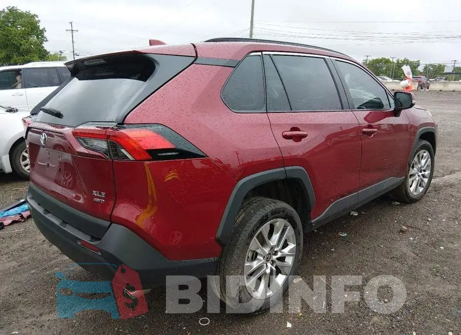 2T3A1RFV8RW481553 Photo# 4