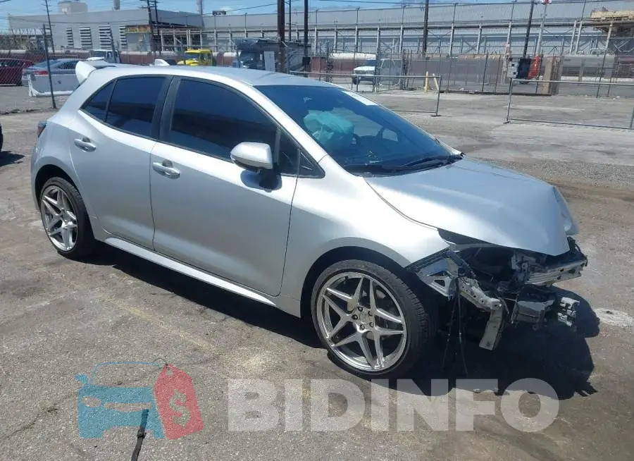 JTND4MBE6N3180849 Photo# 1