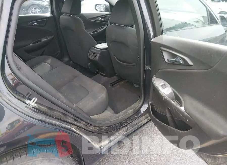 1G1ZD5ST6PF228570 Photo# 8