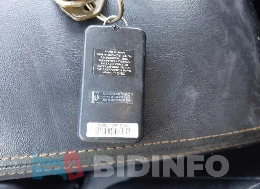 3C4NJDCB2JT440622 Photo# 11