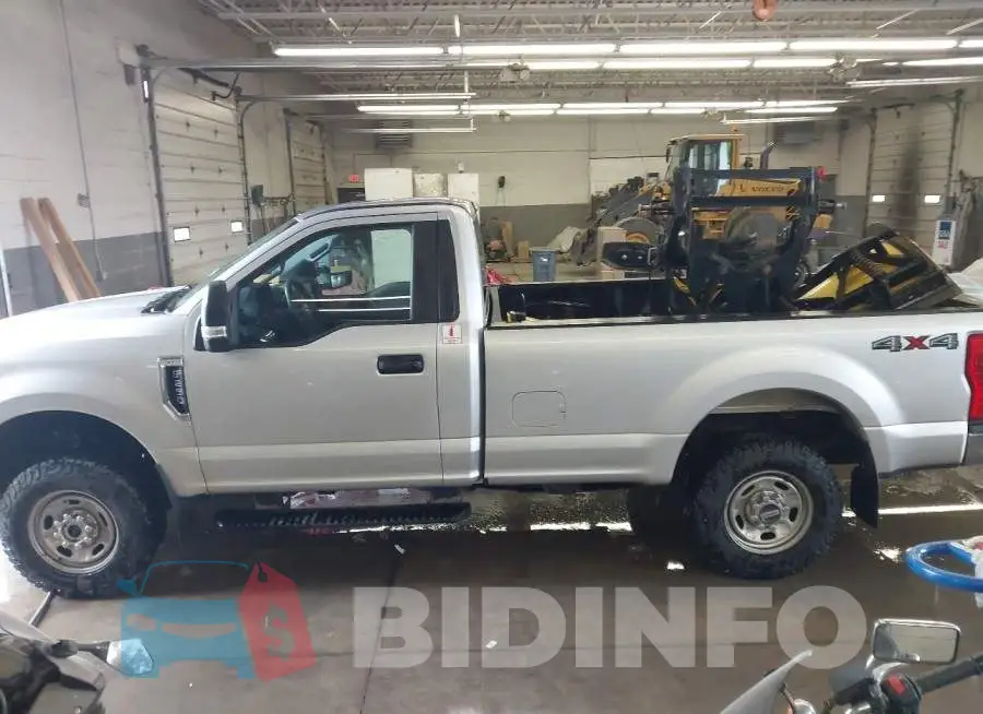 1FTBF2B61KED43748 Photo# 14