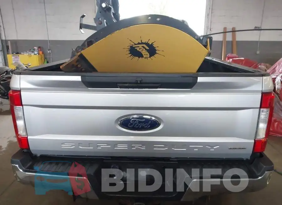 1FTBF2B61KED43748 Photo# 16