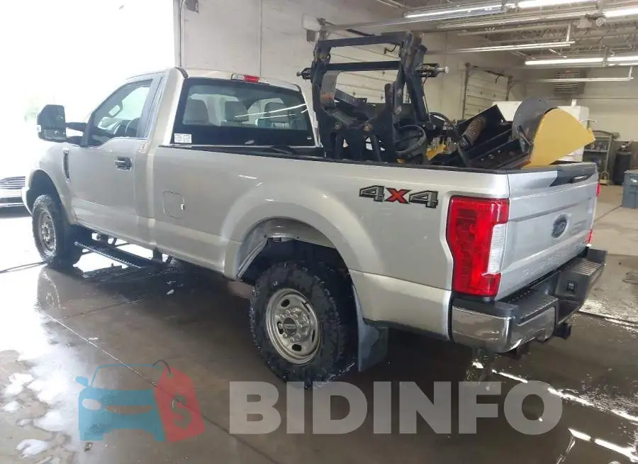 1FTBF2B61KED43748 Photo# 3