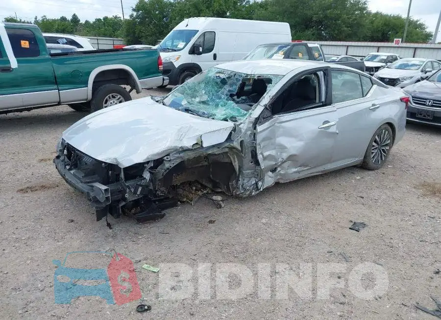 1N4BL4DV4SN356606 Photo# 2