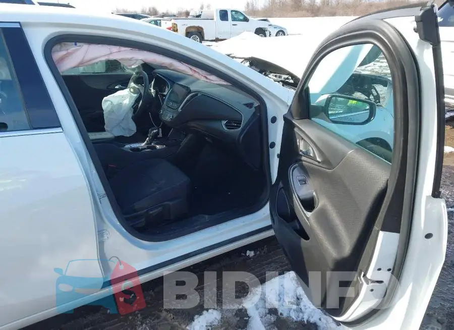 1G1ZD5ST2PF162292 Photo# 5
