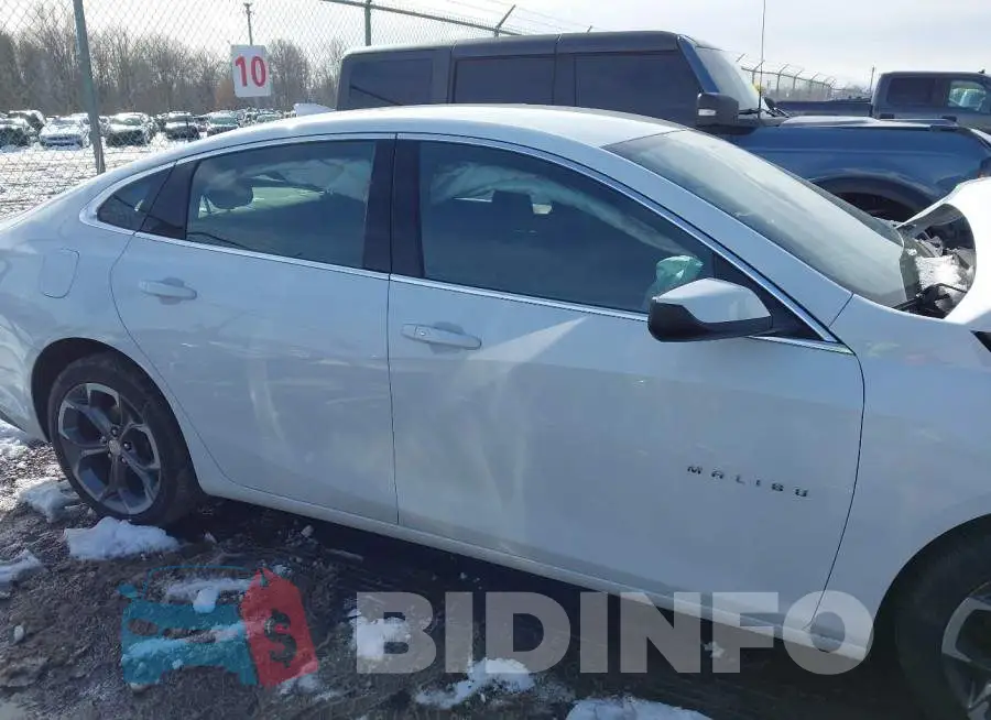 1G1ZD5ST2PF162292 Photo# 13