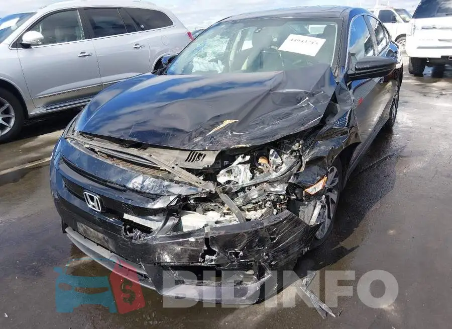 19XFC2F79GE210910 Photo# 6