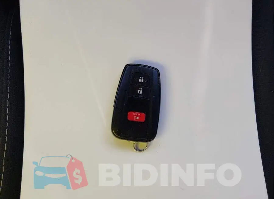 JTND4MBE7M3125521 Photo# 11