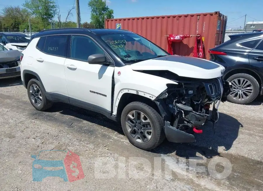 3C4NJDDB6JT451637 Photo# 1