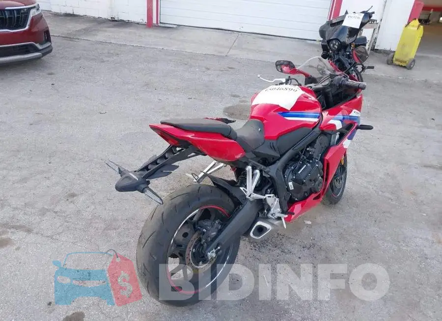MLHRH155XT5201693 Photo# 4