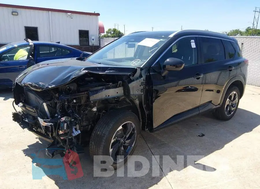 JN8BT3BB2SW159431 Photo# 2